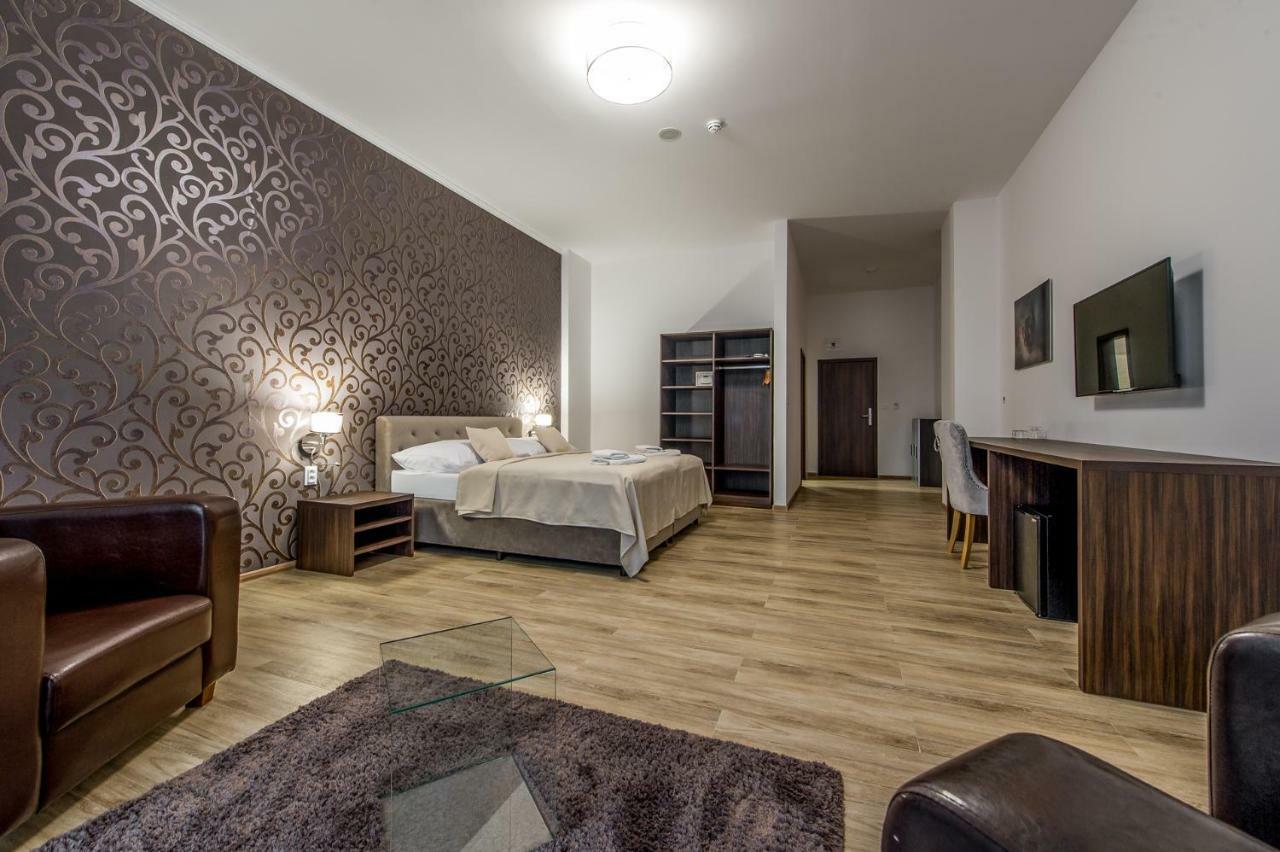 Black Horse Presov Exterior photo